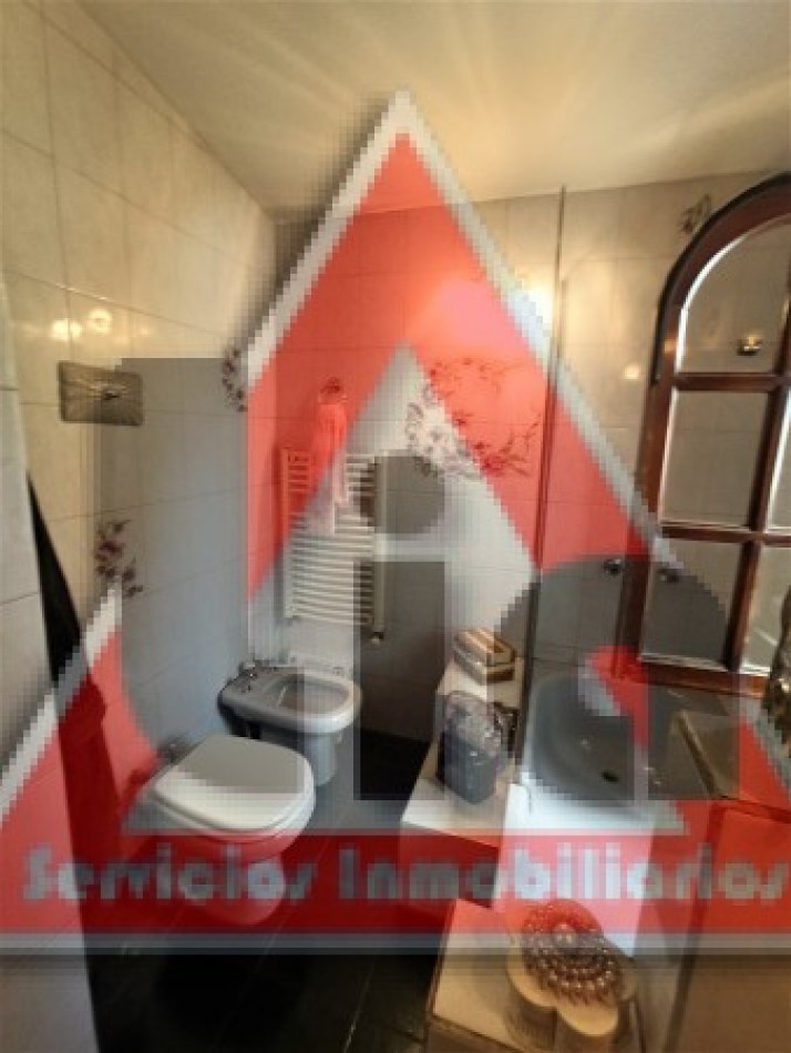 LOCAL COMERCIAL + CASA EN PLANTA ALTA