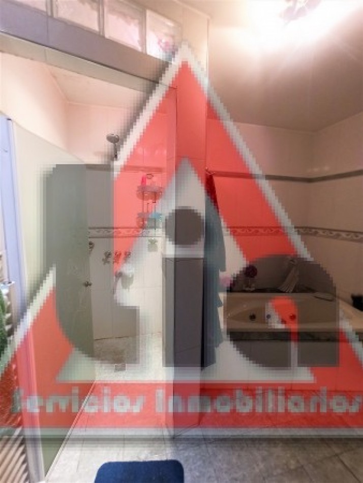 LOCAL COMERCIAL + CASA EN PLANTA ALTA
