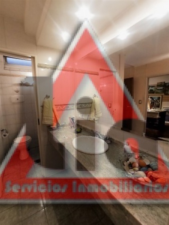 LOCAL COMERCIAL + CASA EN PLANTA ALTA