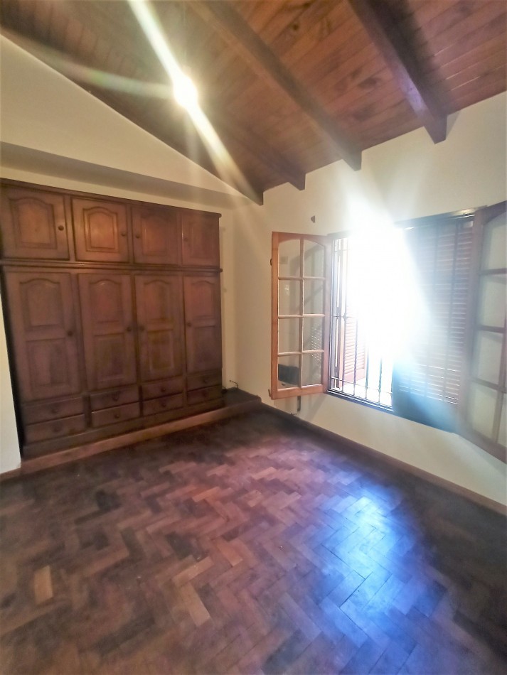 CASA 4 DORM | 360 m² | SEGURIDAD | TEJAS DEL SUR.
