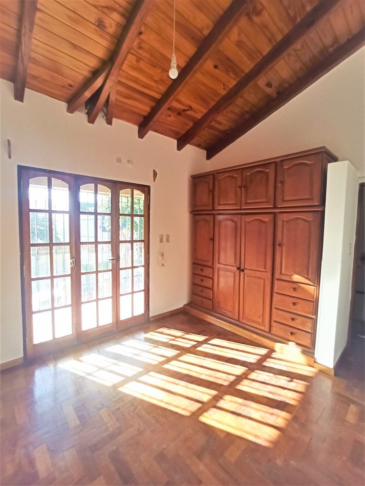 CASA 4 DORM | 360 m² | SEGURIDAD | TEJAS DEL SUR.