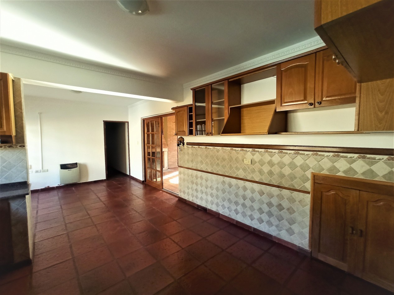 CASA 4 DORM | 360 m² | SEGURIDAD | TEJAS DEL SUR.