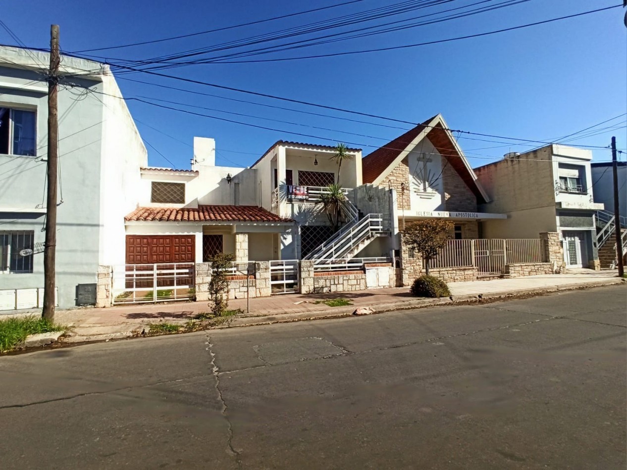 Casa 3 Dormitorios + Patio Propio + Consultorio | Alto Alberdi