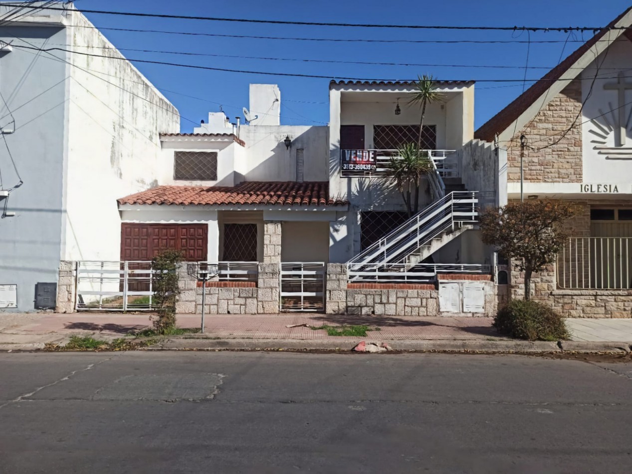 Casa 3 Dormitorios + Patio Propio + Consultorio | Alto Alberdi