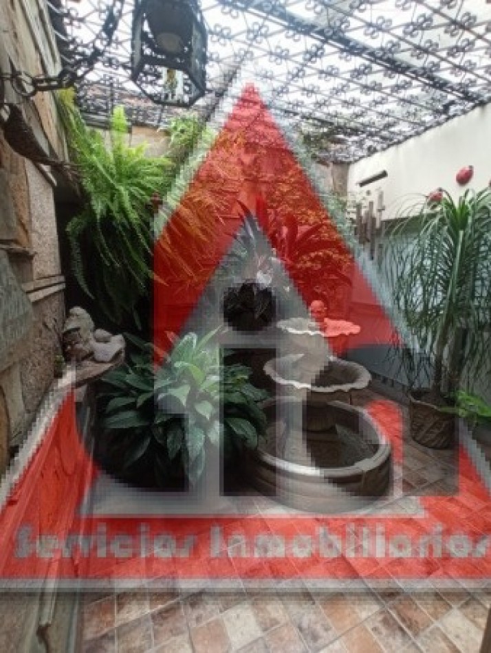 LOCAL COMERCIAL + CASA EN PLANTA ALTA