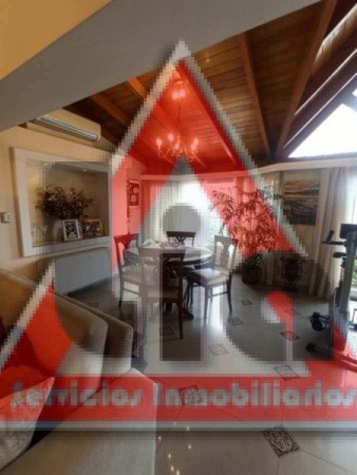 LOCAL COMERCIAL + CASA EN PLANTA ALTA