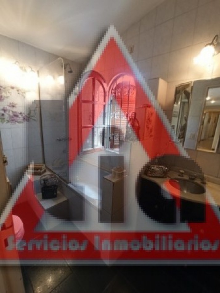 LOCAL COMERCIAL + CASA EN PLANTA ALTA