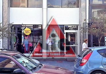 UN DORMI EN PLANTA BAJA CON PATIO - CENTRO - 