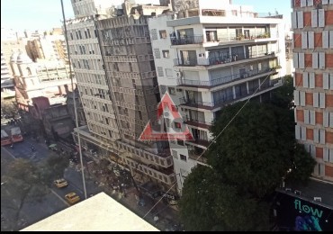 -COLÓN Y GRAL PAZ- LOCAL 65M2 ¿¿¿USD 22.000?? -GALERÍA BARRADO-